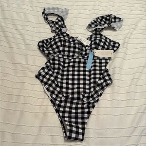 NWT Women’s CUPSHE one piece swimsuit size XXL